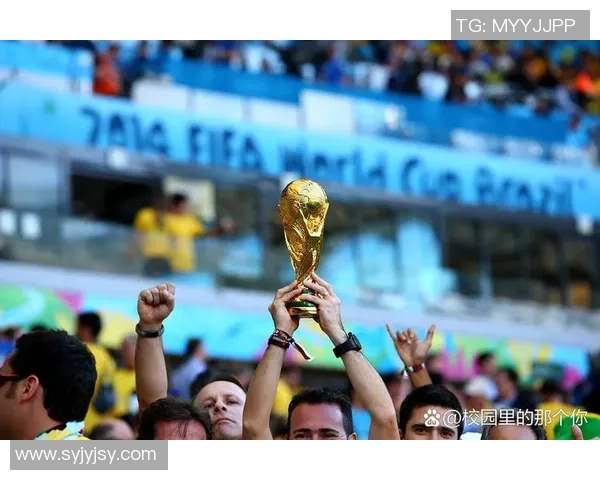 足球碎嘴子带你领略赛场背后的故事与精彩瞬间